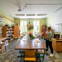 Widok pracowni florystycznej w szkole
