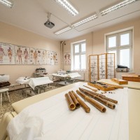 Widok na pracownię do ćwiczenia technik masażu