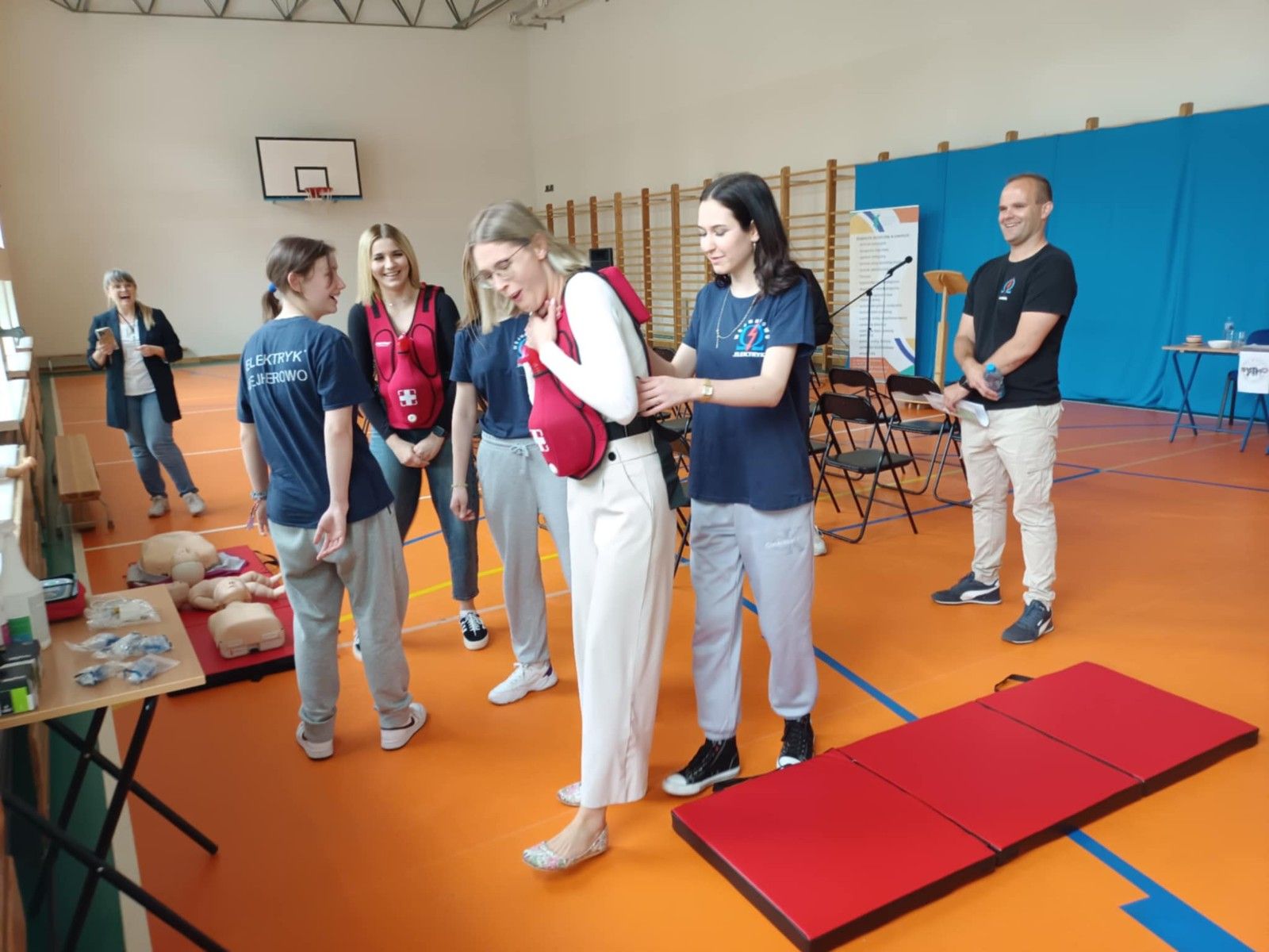 Wspólne zdjęcie uczestników gry.