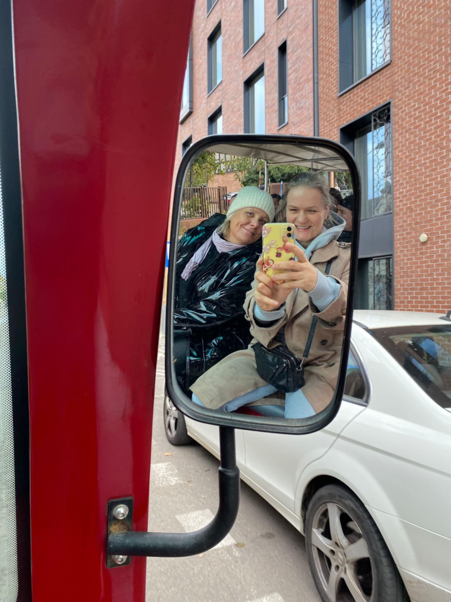 Zdjęcie w lusterku meleksa nauczycielek Medyka.