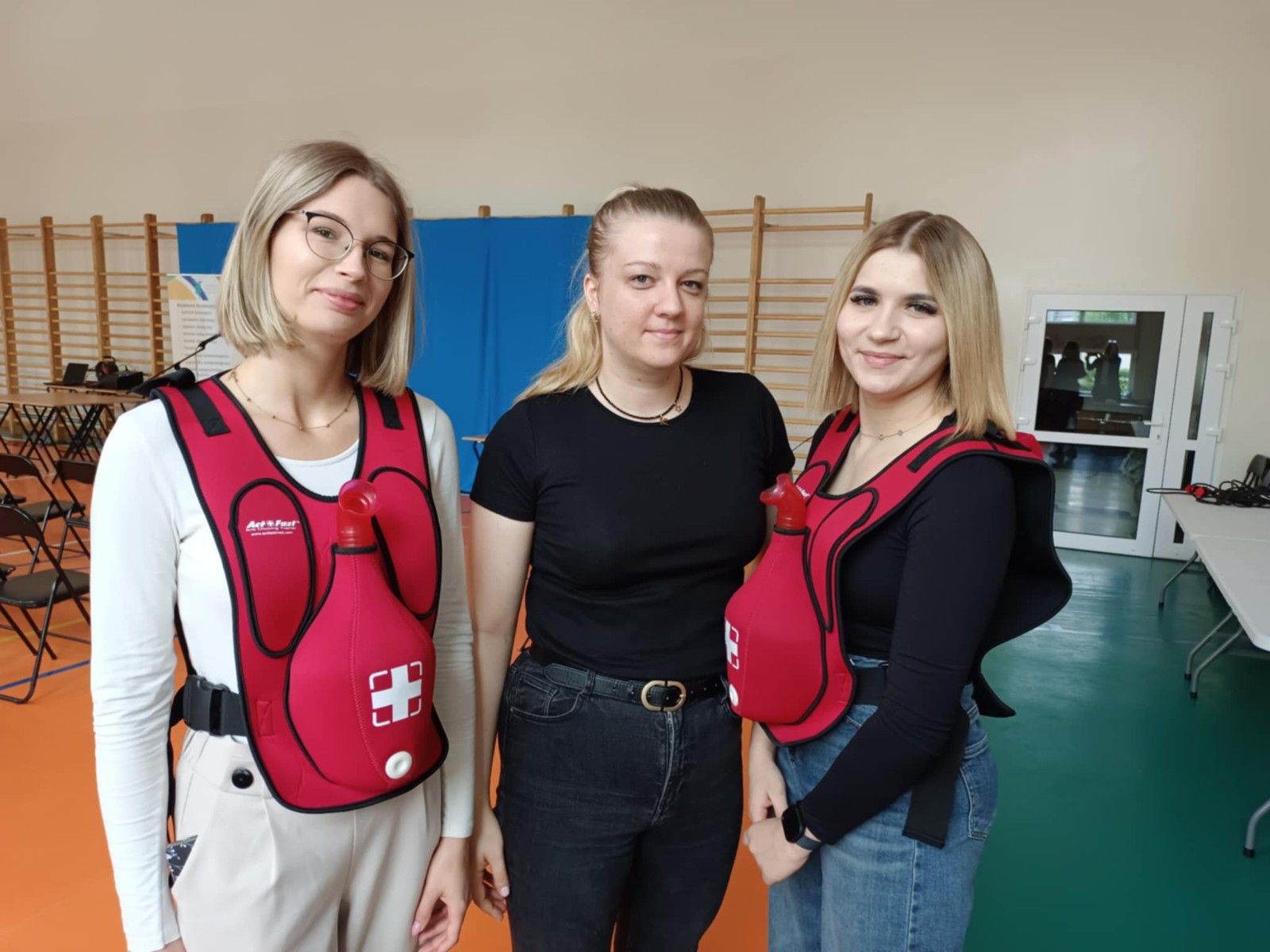 Wspólne zdjęcie ratowników.