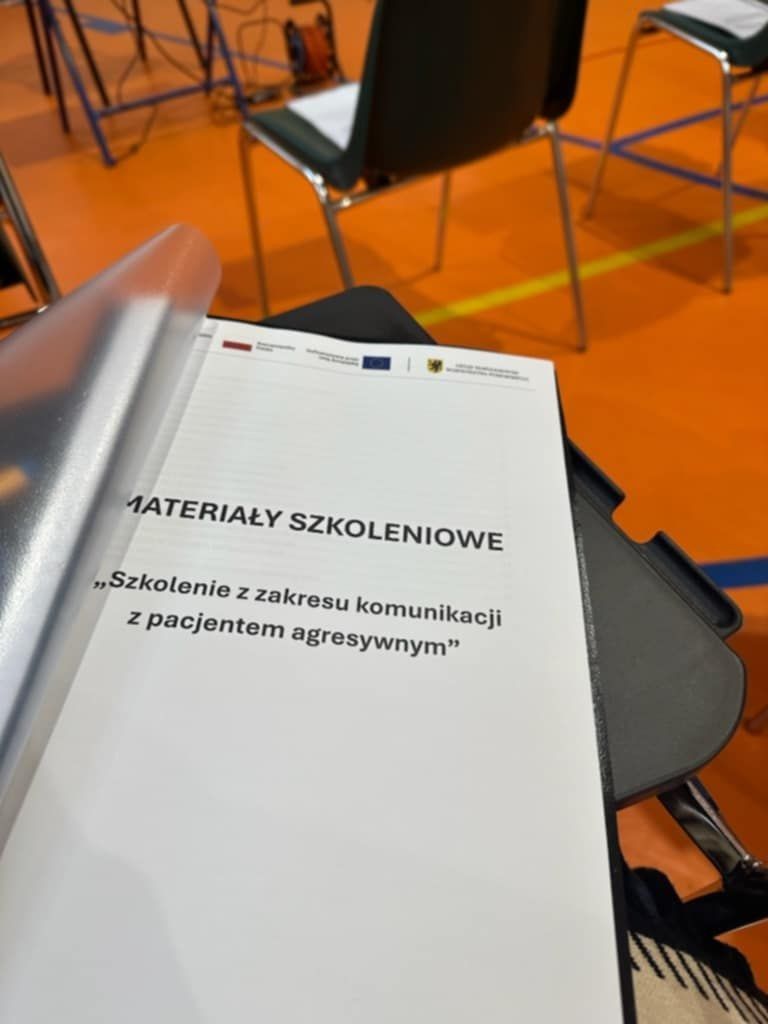Zdjęcie materiałów szkoleniowych.
